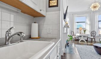 271 Dartmouth St 4H, Boston, MA 02116
