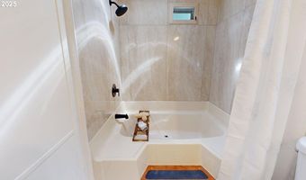 98825 PLEASANT HILL Dr 36, Brookings, OR 97415