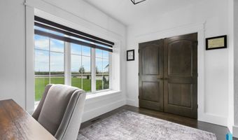 47138 298th St, Beresford, SD 57004