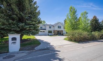 502 Skyline Dr, Cody, WY 82414