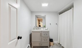 15 Birchwood Dr, Cumberland, RI 02864