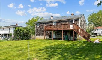21 Reardon Dr, Middletown, RI 02842