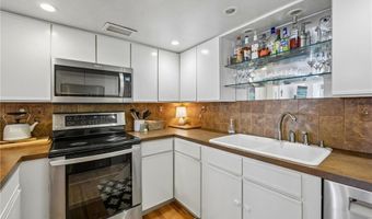 25 Water St 205, East Greenwich, RI 02818