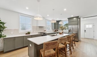 25 N RIDGE Ave A, Ambler, PA 19002