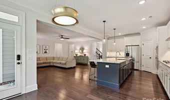7009 Providence Ln W, Charlotte, NC 28226