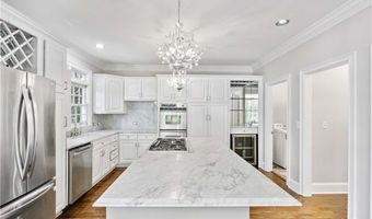 1014 Lenox Crst NE, Atlanta, GA 30324