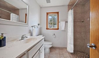 1879 BEACH Ave, Atlantic Beach, FL 32233