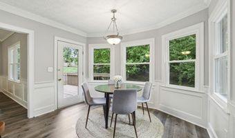 5354 Fox Hill Dr, Peachtree Corners, GA 30092