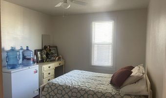 2325 Collins Ave, Carlsbad, NM 88220