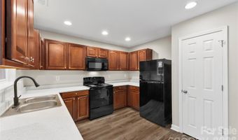 518 Canopy Ct, Clover, SC 29710