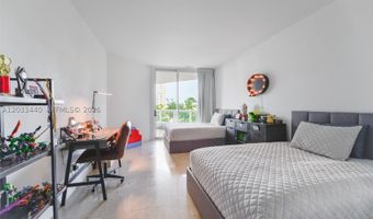 21050 Point Pl 702, Aventura, FL 33180