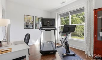 715 E 28th St, Charlotte, NC 28205