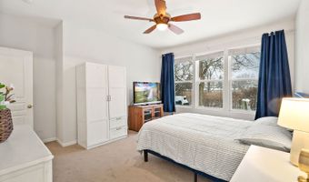 2854 Waterfront Ave, Algonquin, IL 60102