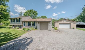 6142 Fairview Rd, Austintown, OH 44515