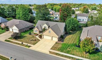 6686 Woodcrest Dr, Avon, IN 46123