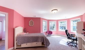6 Crescent Dr, Bow, NH 03304