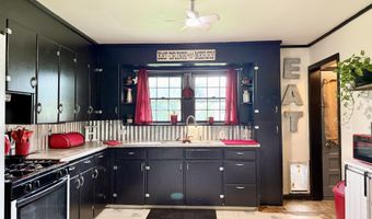 600 E Pearl St, Aurora, MO 65605