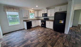 70 Shepherd Dr, Bangor, ME 04401
