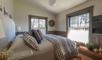 64141 Tumalo Rim Dr, Bend, OR 97703