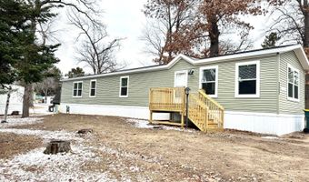 222 Goldenrod Ln E, Altoona, WI 54720