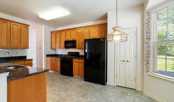 15 FIVE BRIDGES Ct, Barnegat, NJ 08005