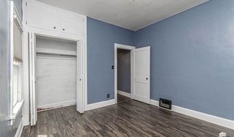 317 NE 9th St, Abilene, KS 67410