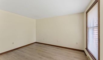 13 Cortland Cir, Bangor, ME 04401