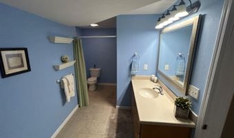 184 S 1st St W, Cowley, WY 82420
