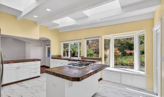610 Orchard St, Ashland, OR 97520