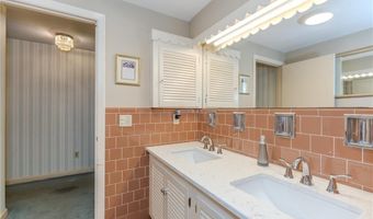 23 Roselawn Ave, North Smithfield, RI 02824