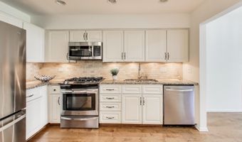 1912 N Coldspring Rd, Arlington Heights, IL 60004