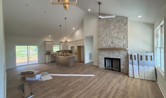 9009 Stonewall Rd, Appomattox, VA 24522