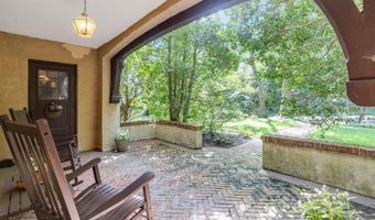 13 Serpentine Dr, Middletown, NJ 07748