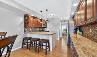 401 Bay Shore Dr 17B, Barnegat, NJ 08005