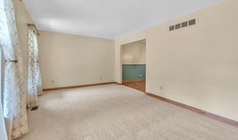 2145 Steeplechase Dr, Ann Arbor, MI 48103