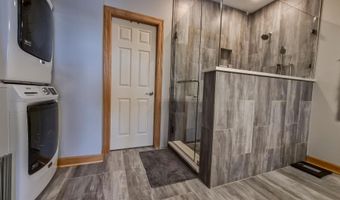 14 Iowa Street B4, Arnolds Park, IA 51331