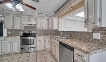 1016 E Cypress St, Altus, OK 73521