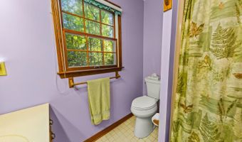 519 Country Club Dr W, Arapahoe, NC 28510