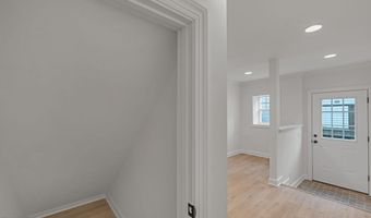 263 NE Oak Hill St, Abingdon, VA 24210