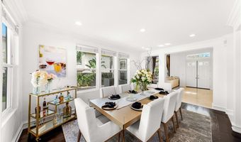 1040 S Summer Breeze Ln, Anaheim, CA 92808