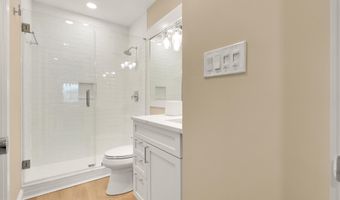 4111 18TH Rd N 1, Arlington, VA 22207