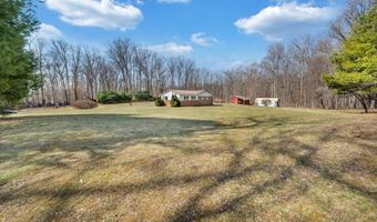 212 W W Ln, Asbury, WV 24916