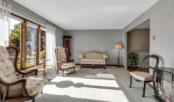 147 Sagewood Ter, Amherst, NY 14221