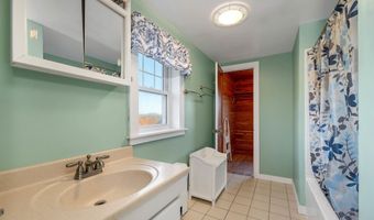 349 Halls Hill Rd, Alton, NH 03809