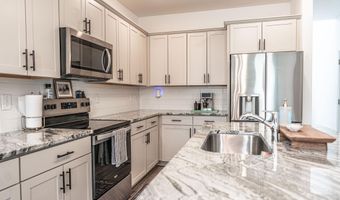 59 Walkabout Dr, Aberdeen, NC 28315