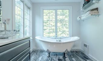 260 George Washington Hwy, Foster, RI 02825