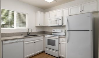 2536 White Oak Pl 2, Escondido, CA 92027