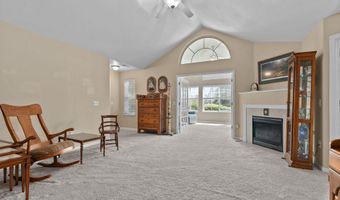 2215 E TUSCANY Way 62, Appleton, WI 54913