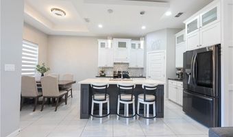 520 Country Club Dr, Alamo, TX 78516