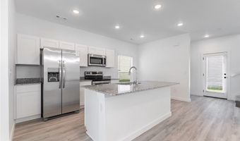 721 Discovery Ave, Bentonville, AR 72712